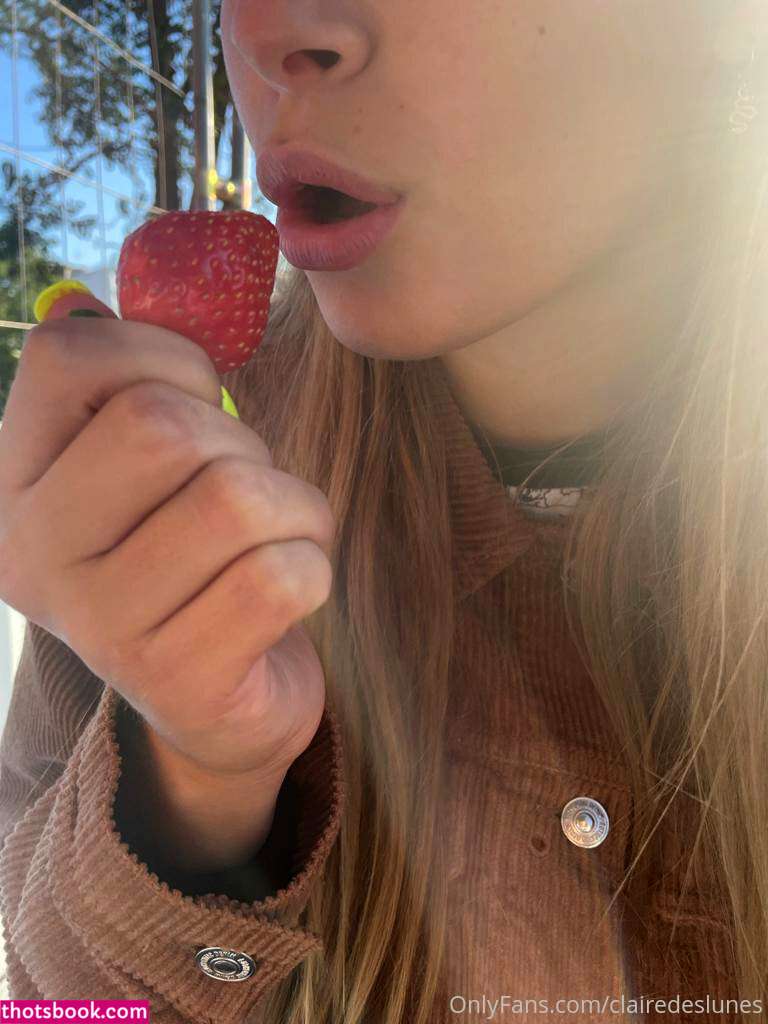 Claire Deslunes Photo #117