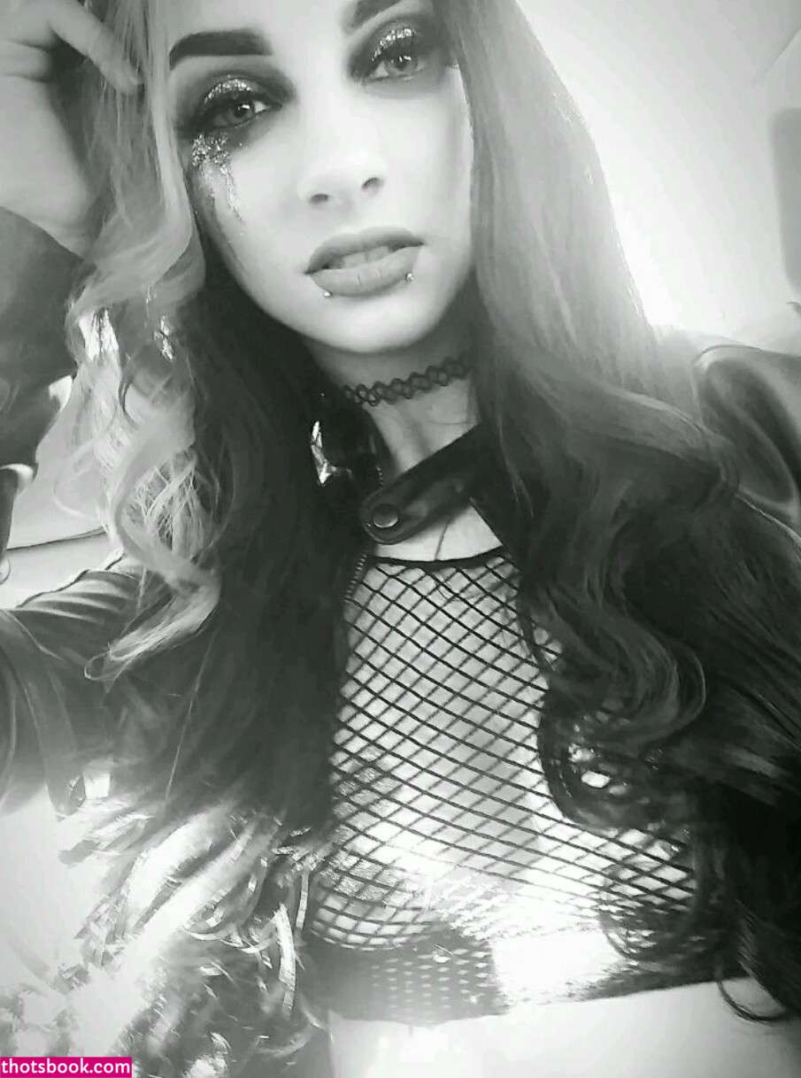 Priscilla Kelly Photo #10