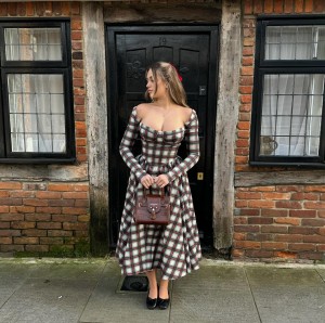 Abby Huxley Post #11