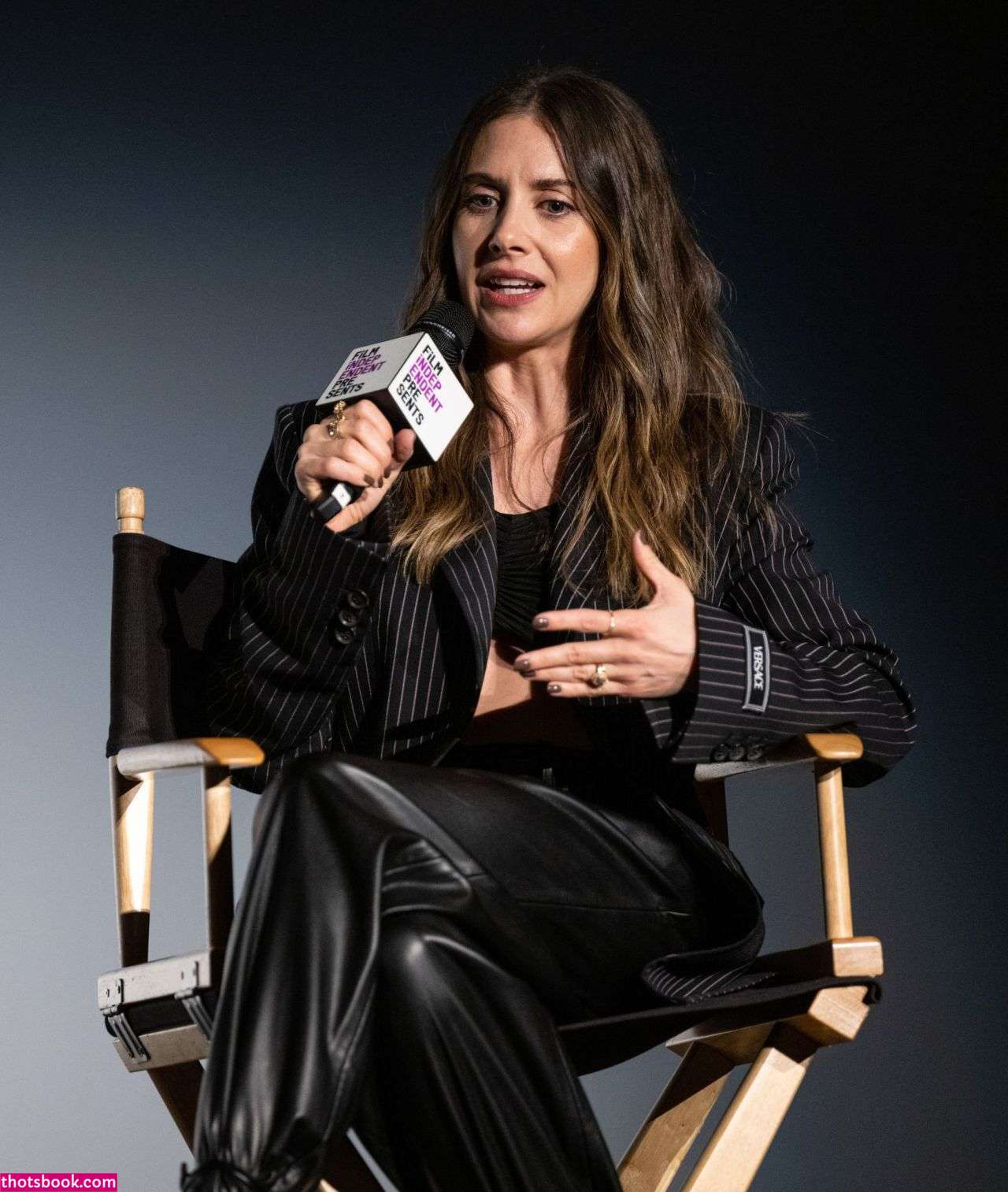 Alison Brie Photo #115