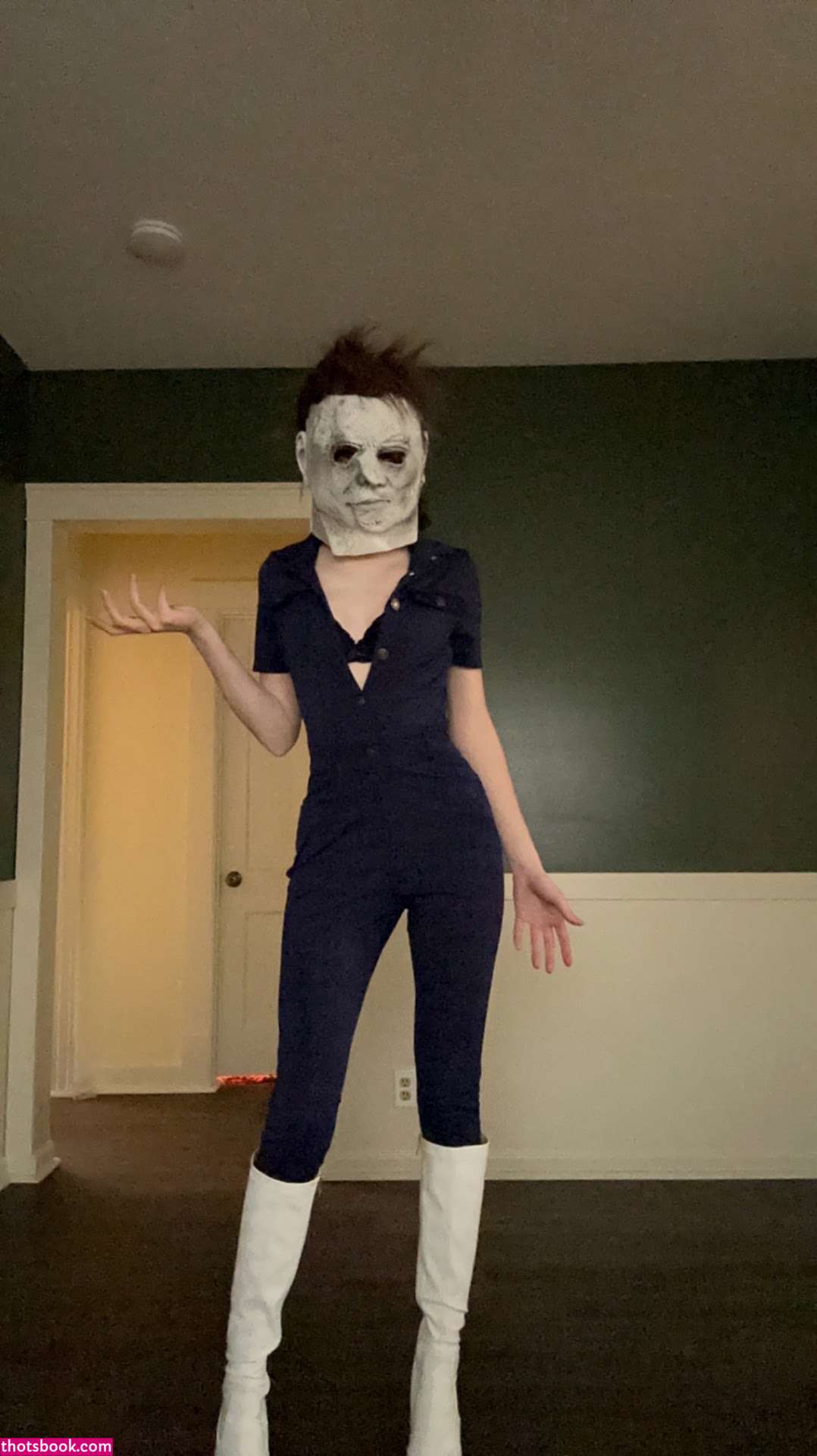 Soggyalien22 Photo #6