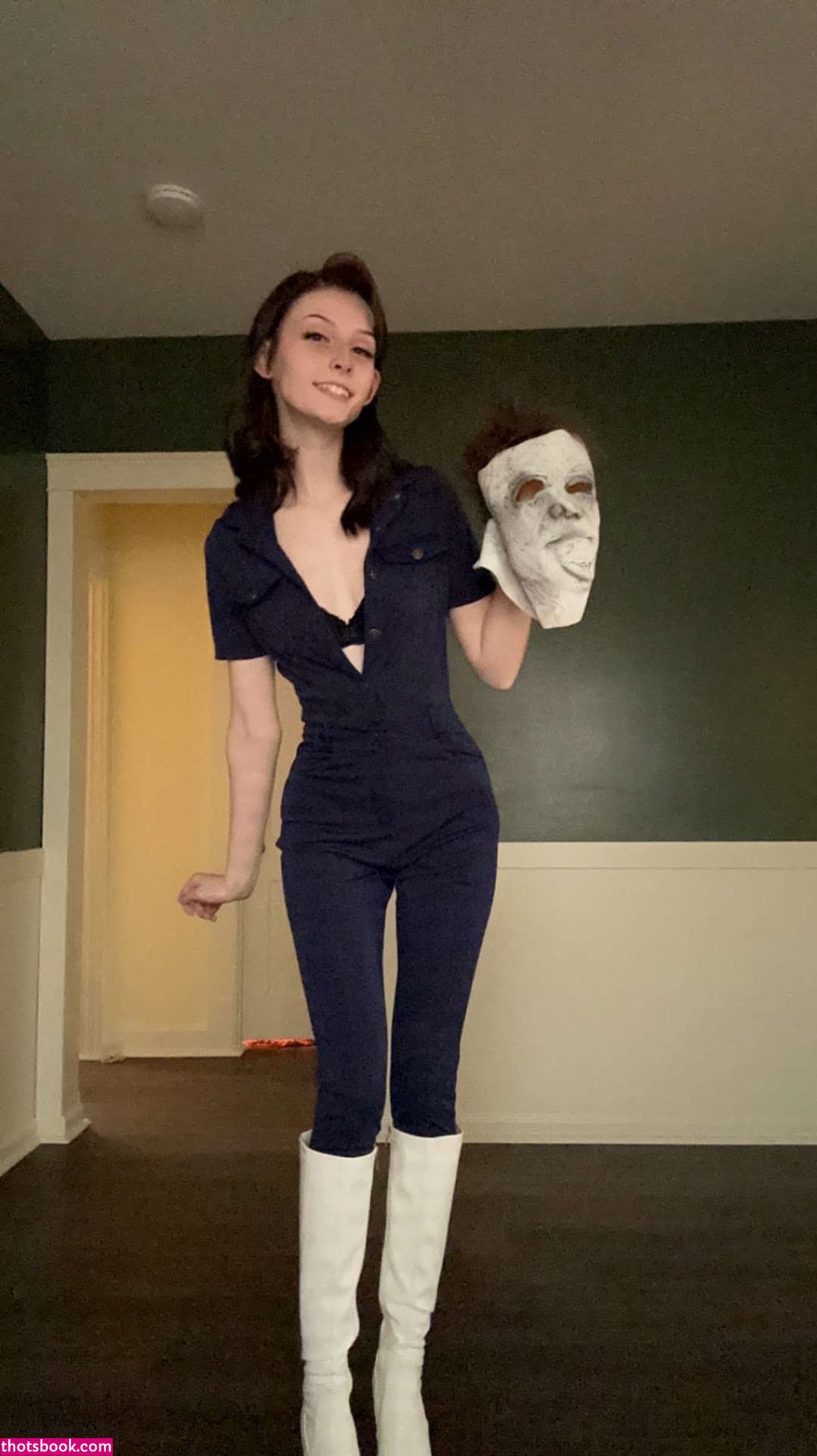 Soggyalien22 Photo #8