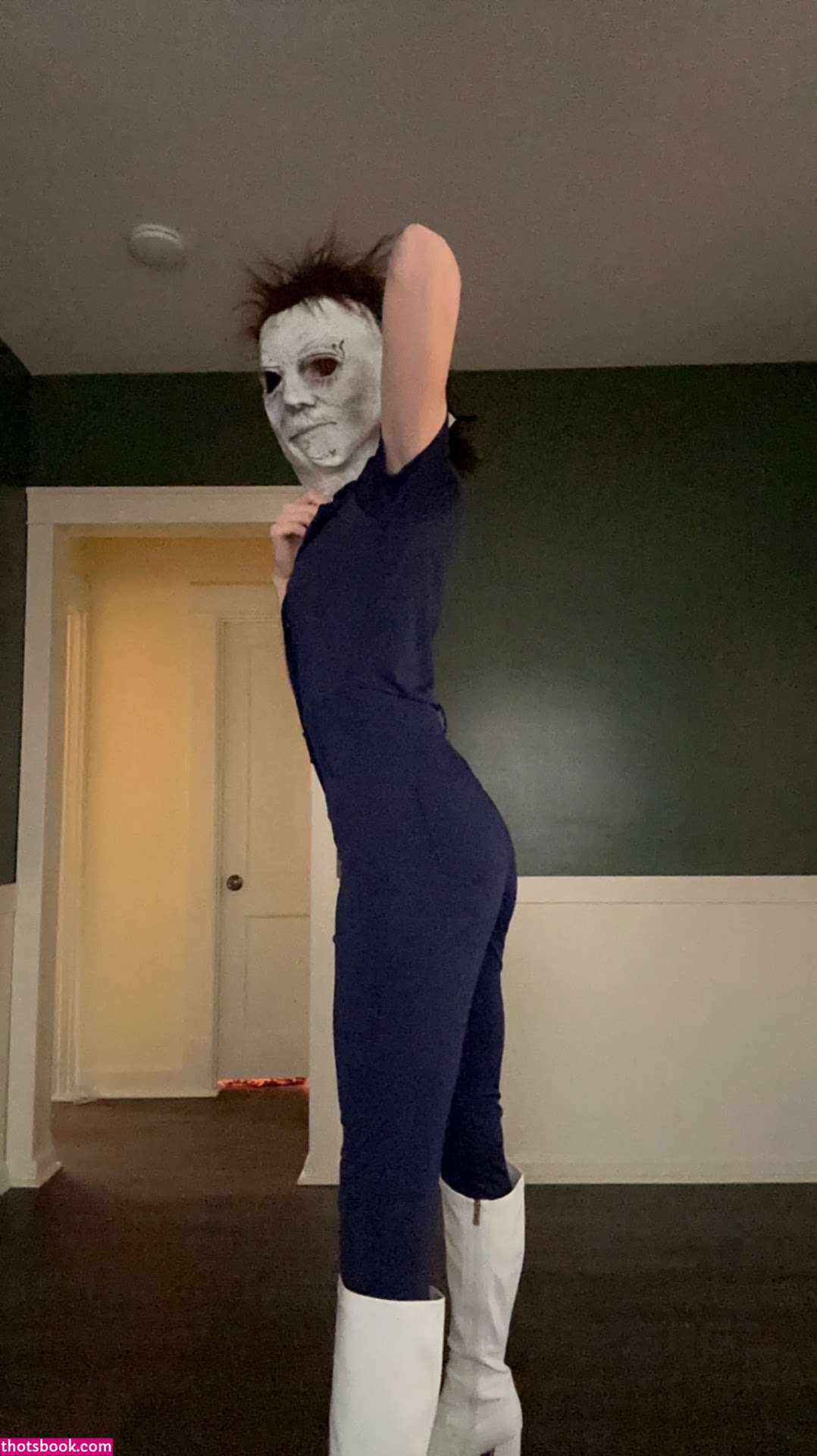 Soggyalien22 Photo #10