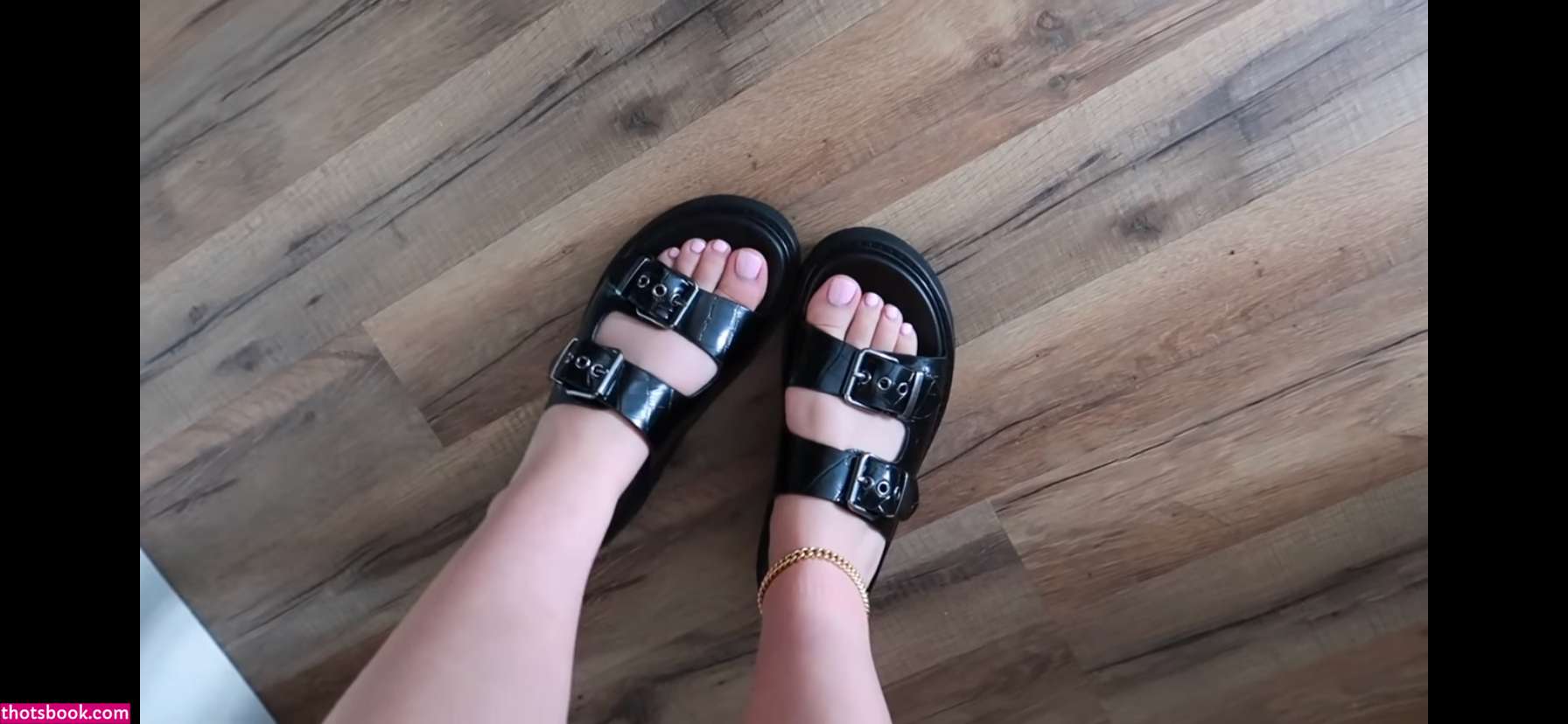 Melissa Estrella Photo #20