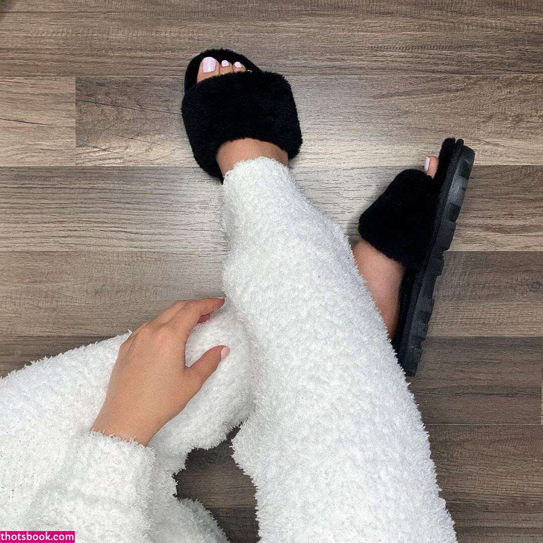 Melissa Estrella Photo #23