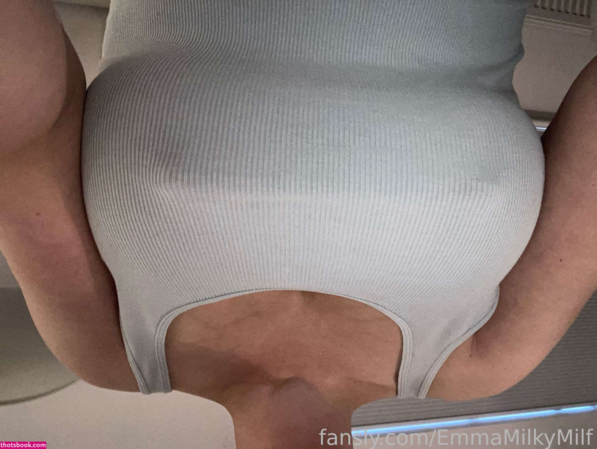 Emmamilkymilf Photo #32