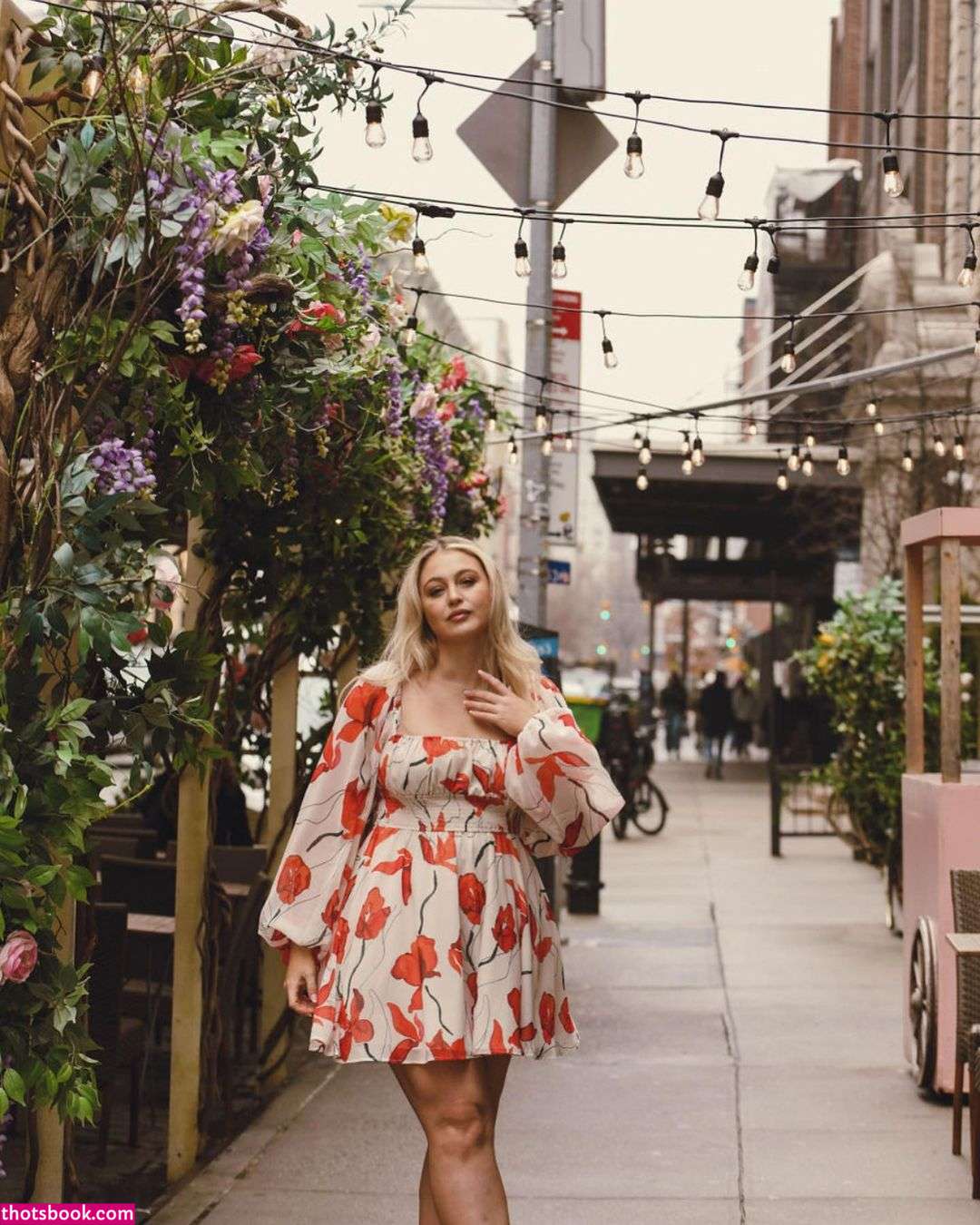 Iskra Lawrence Photo #49