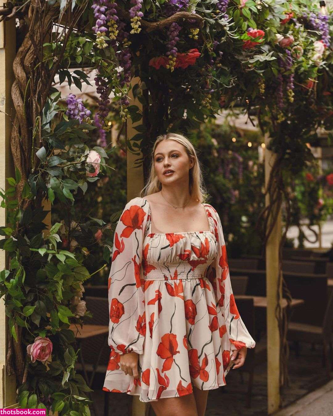 Iskra Lawrence Photo #53