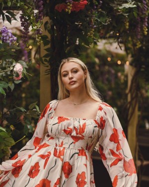 Iskra Lawrence Photo #50