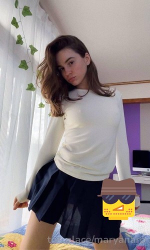 Maryana Ro Photo #163