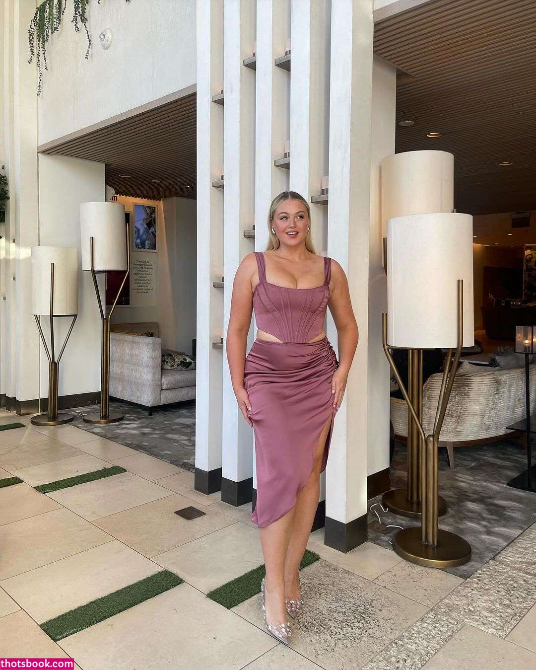 Iskra Lawrence Photo #65