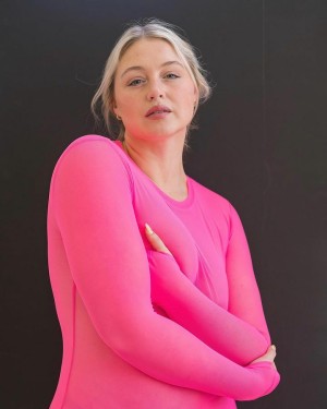 Iskra Lawrence Photo #90
