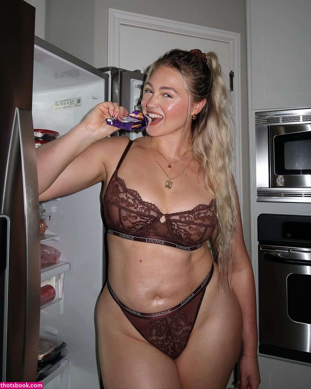 Iskra Lawrence Photo #104