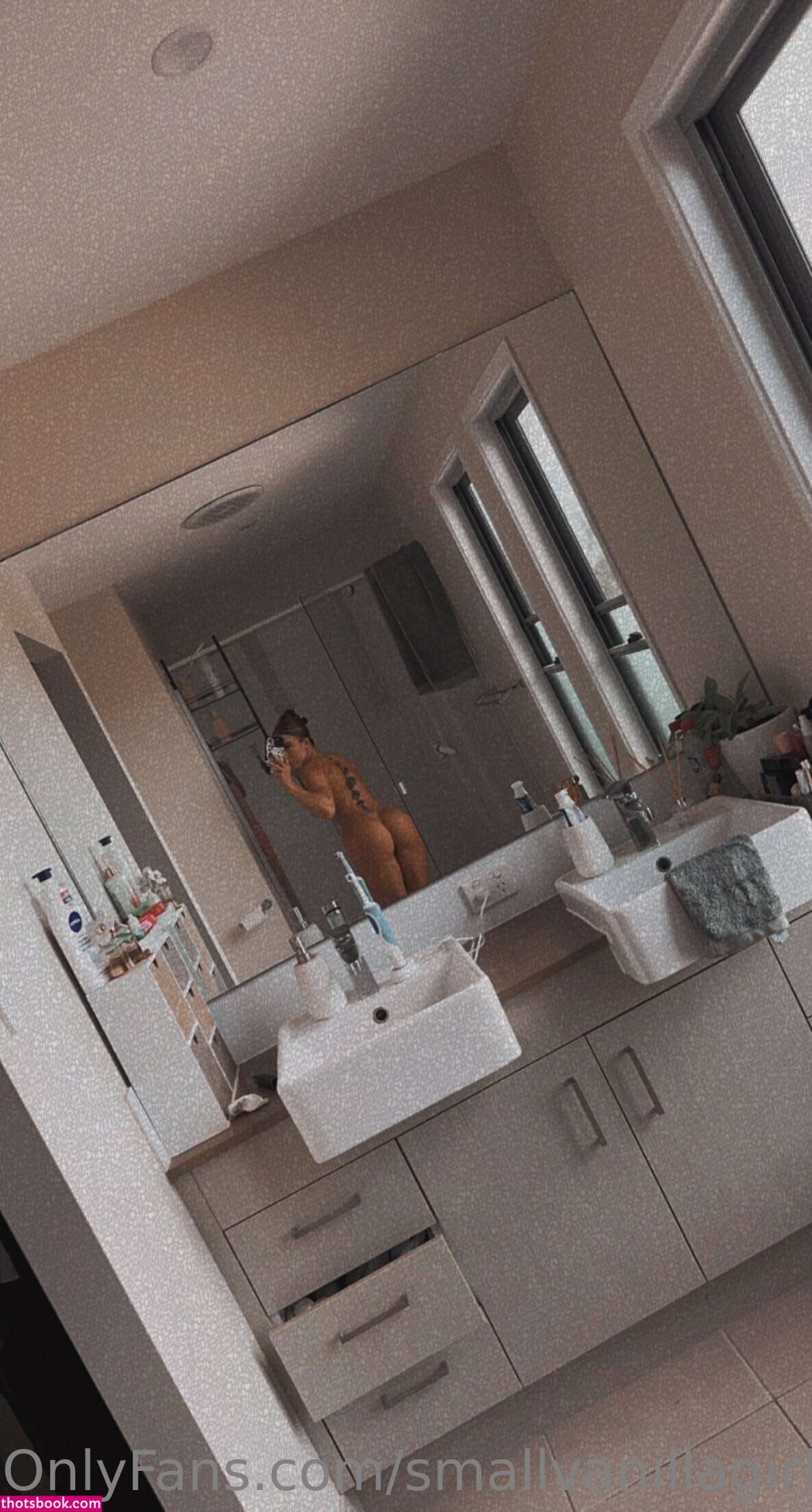 smallvanillagirl Photo #26