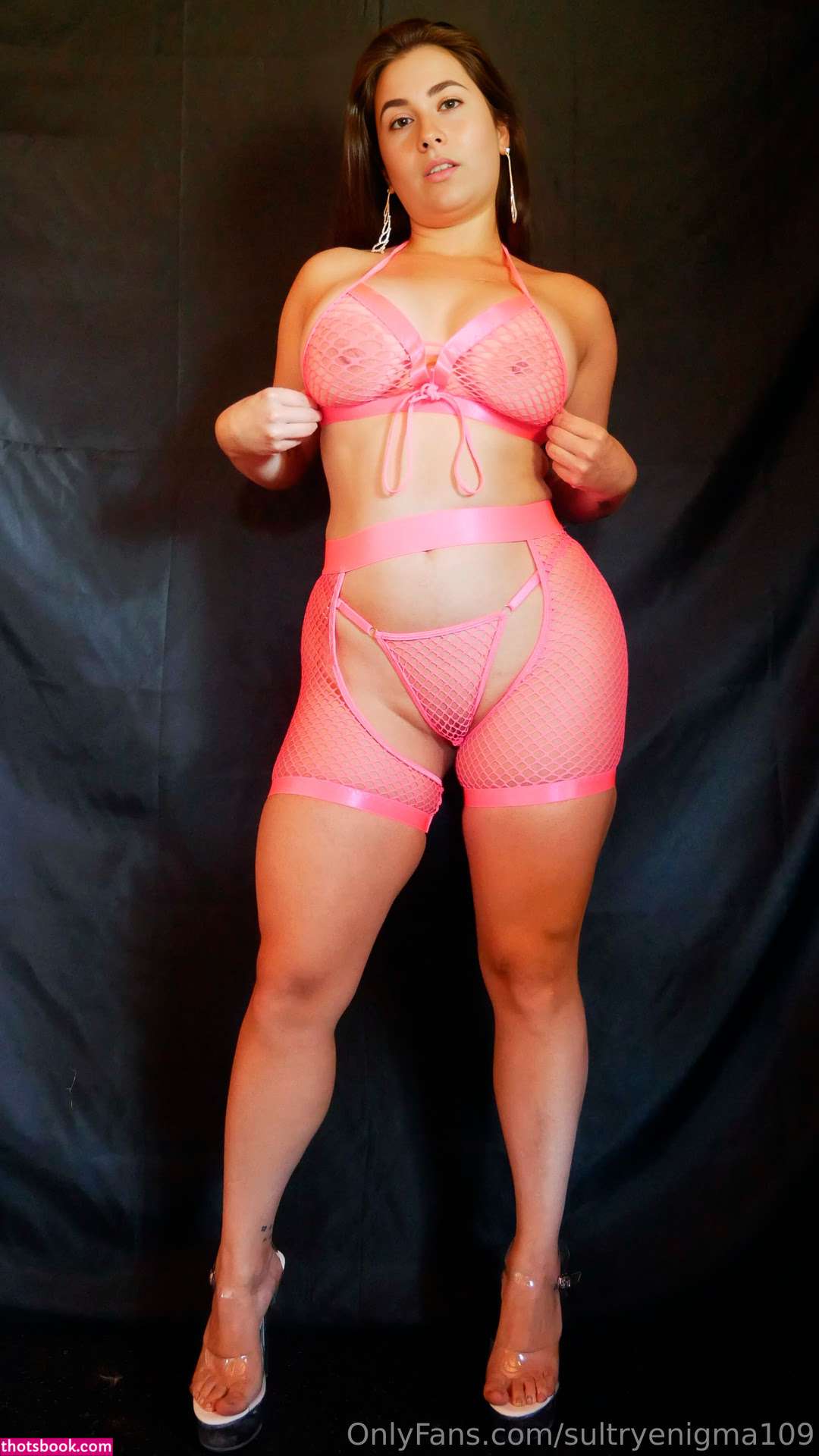 sultryenigma109 Photo #12