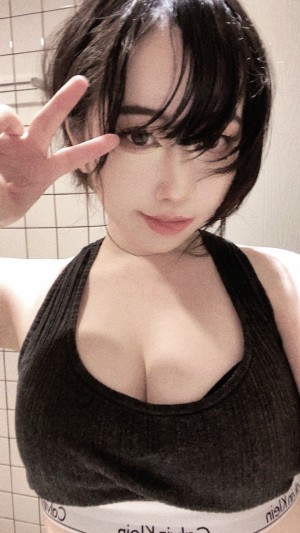 Bunnierennie Photo #14