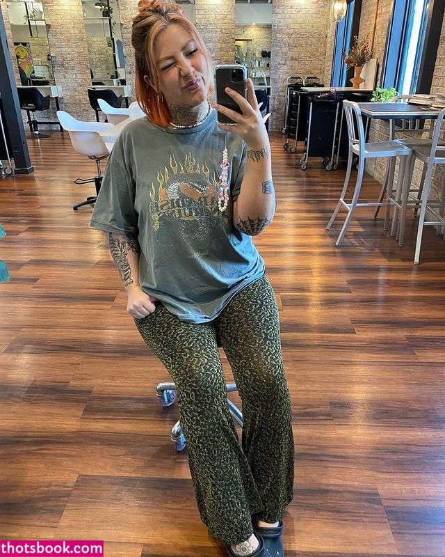 India Goldstien Photo #8