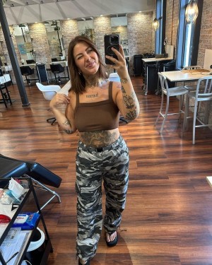 India Goldstien Photo #6