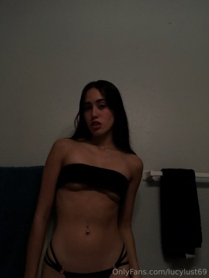 lucylust18 Photo #15