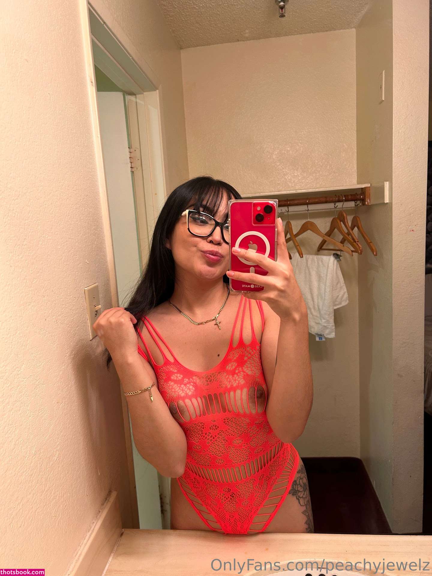 Peachyjewelz Photo #27