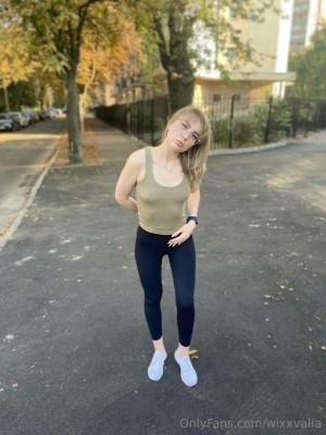 Valia Wixx Photo #19