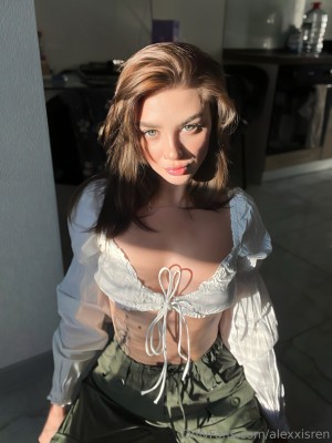 alexxisren Photo #40