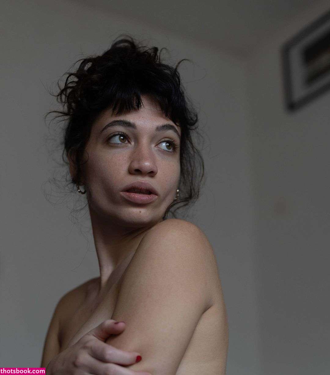 Romi Henenson Photo #12