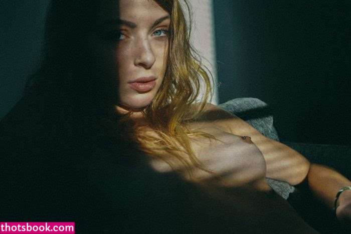 Sarah Fochrenbach Photo #14