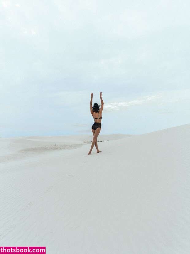 Tara Yochum Photo #8