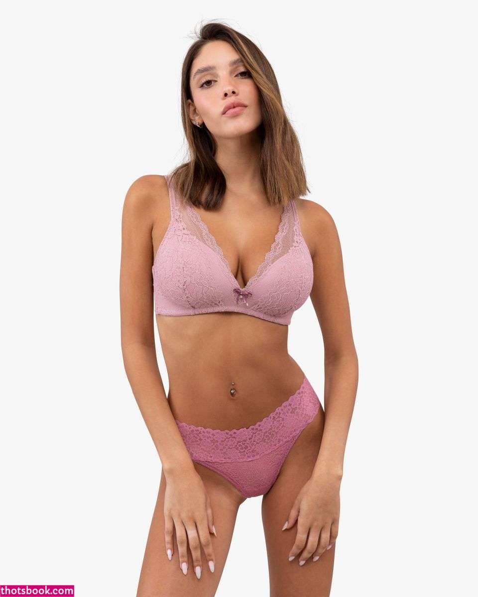 Yaheli Ovadya Photo #14