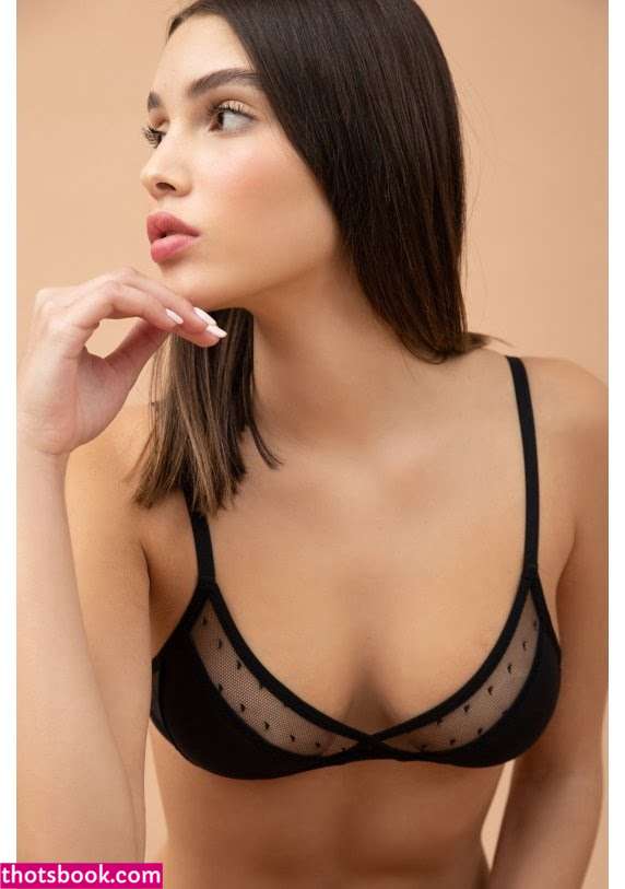 Yaheli Ovadya Photo #18