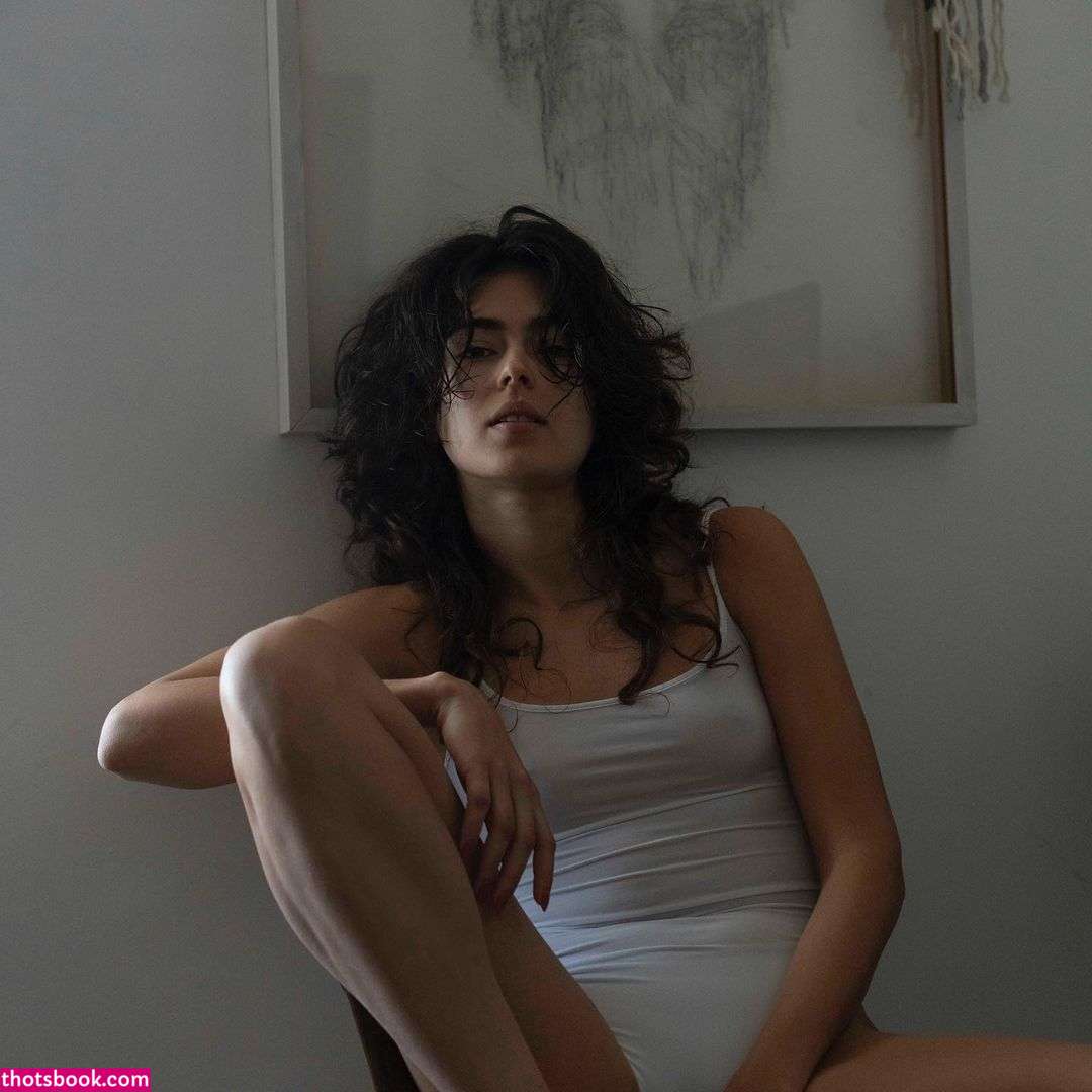 Yana Romanno Photo #6