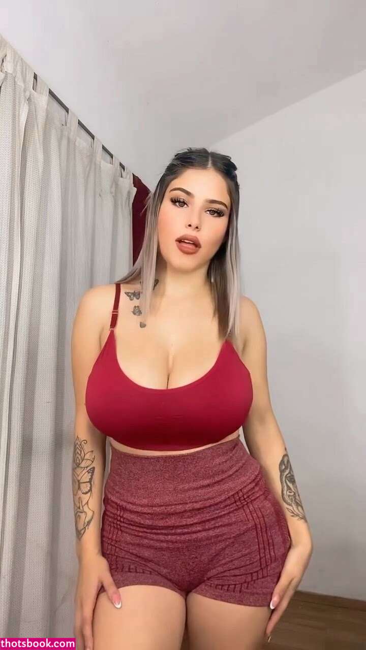 Abril Perez Photo #26