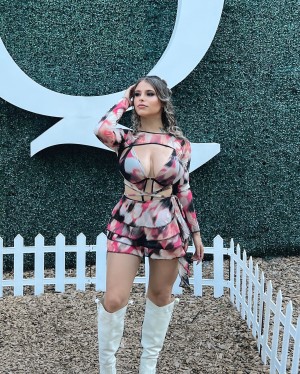 Abril Perez Photo #17