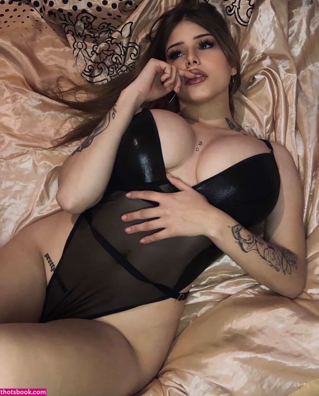 Abril Perez Photo #43