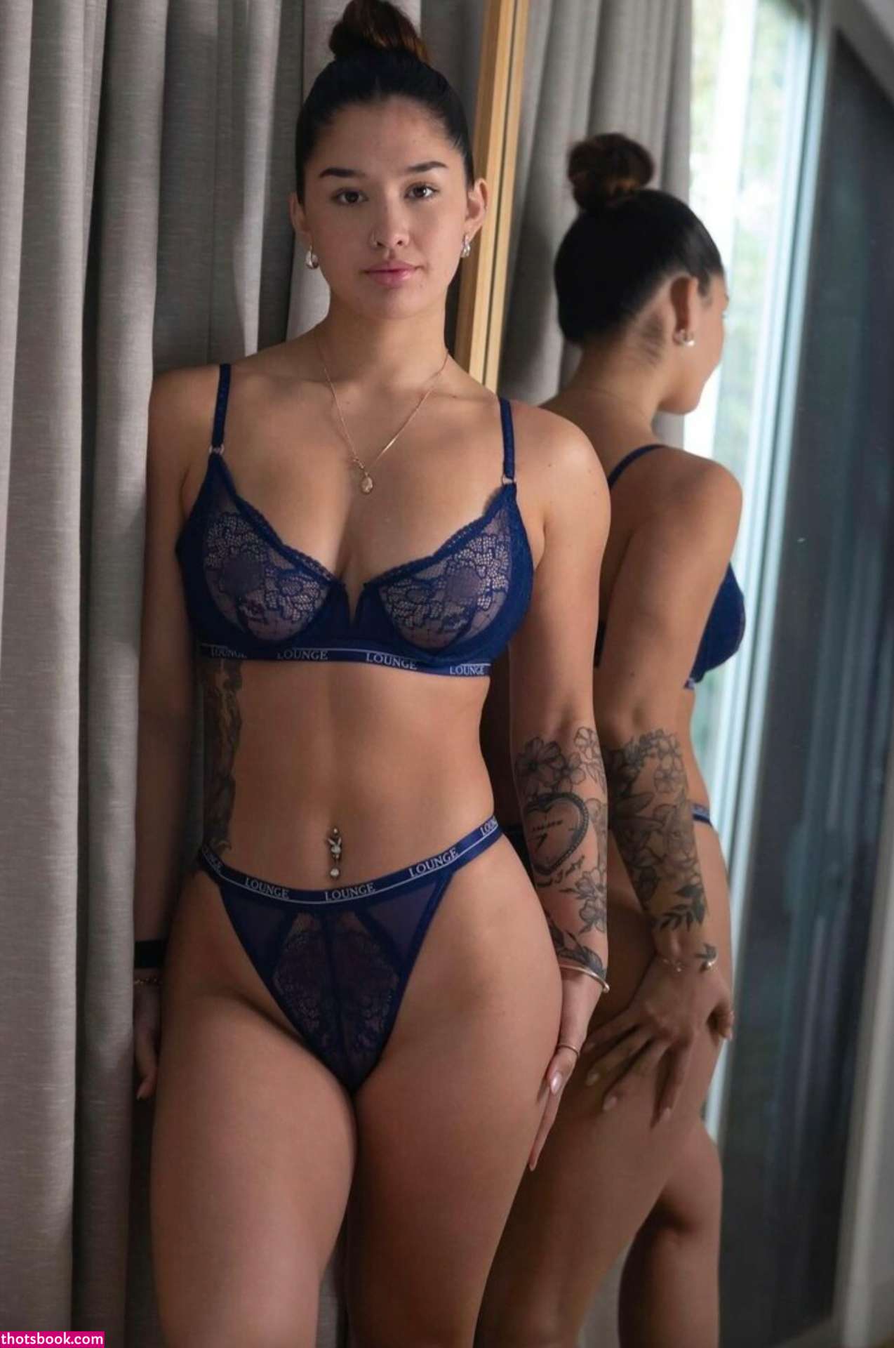 Izzy Flannery Photo #24