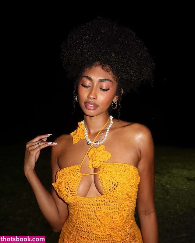 Jasmine Chola Photo #15