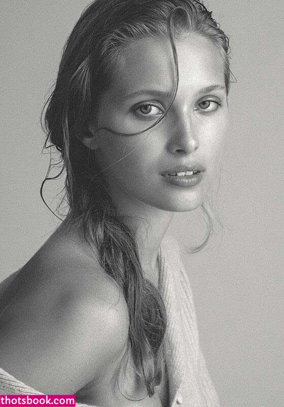 Laura Oganessian Photo #22