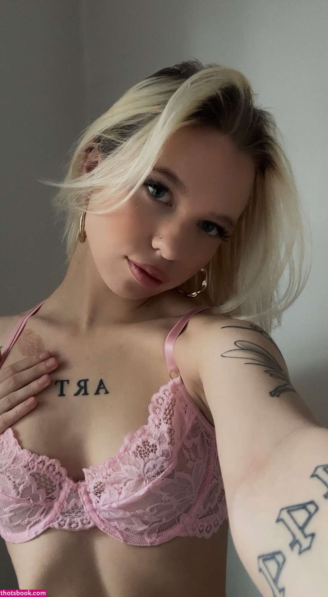 Neea Kuosmanen Photo #18