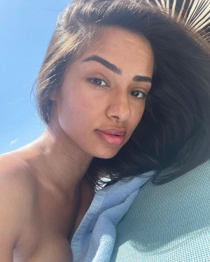 Sabrina Khouiel Photo #6