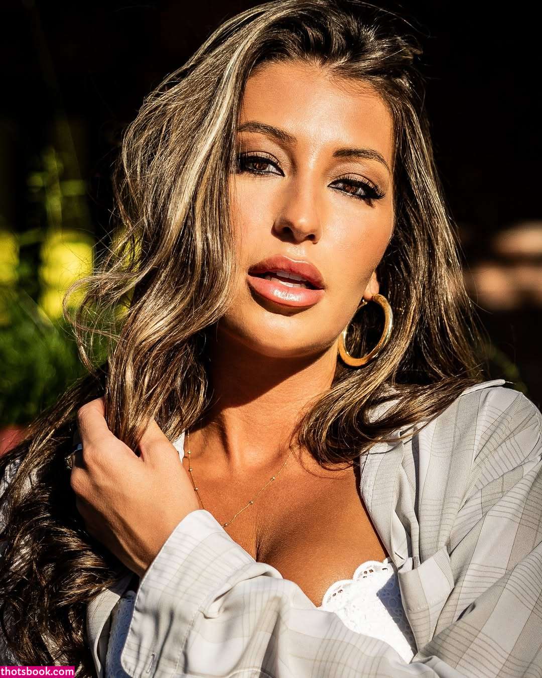 Willow Brown Photo #16