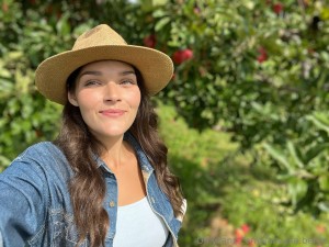 Vanessa Berge Photo #10