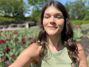 Vanessa Berge Photo #20