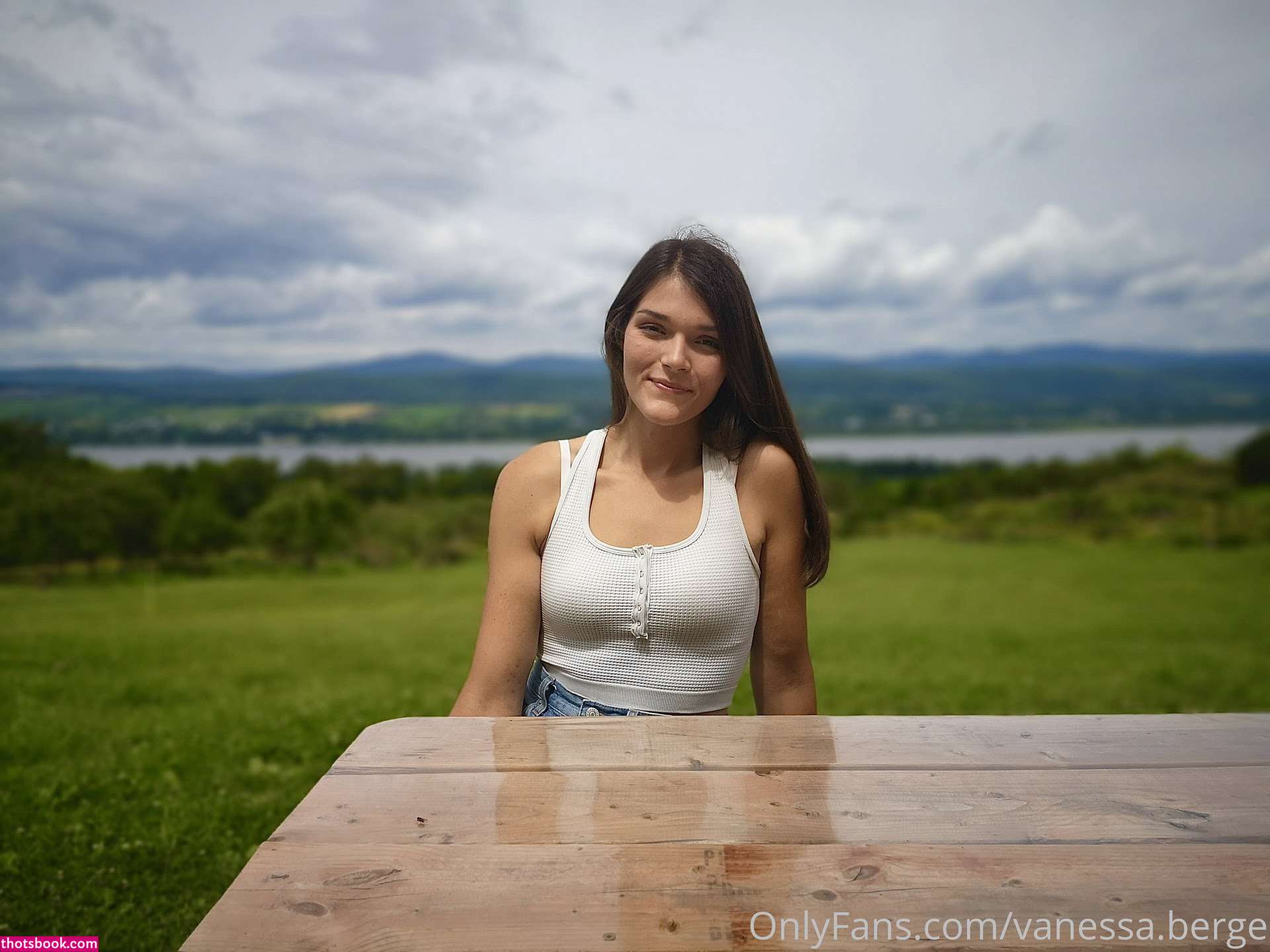 Vanessa Berge Photo #31