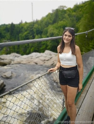 Vanessa Berge Photo #33