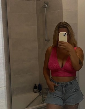 Apoline Perret Photo #31