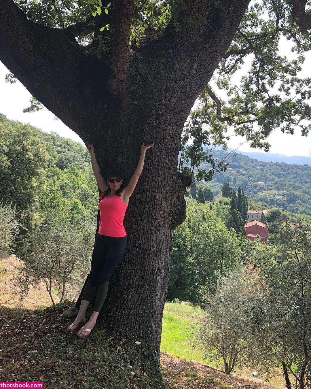 Betony Vernon Photo #3