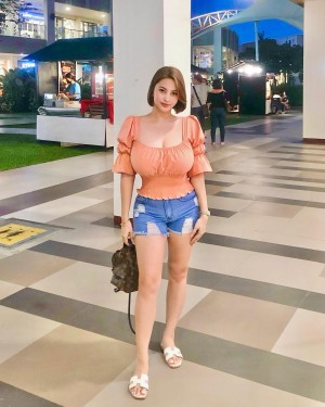 Mitzina Larino Photo #1