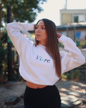 Caroline Vu Photo #24