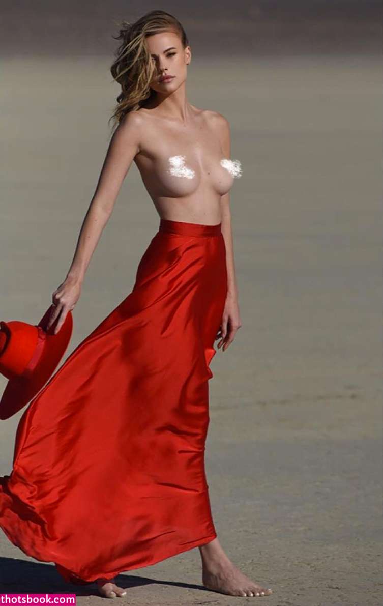 Emily Bishop Photo #9